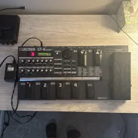 AT39721 BOSS Guitar Effect Processor