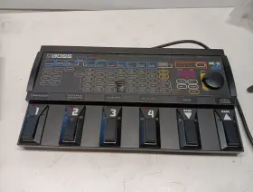ME-10 BOSS Roland Guitar Effect Processor Pedal