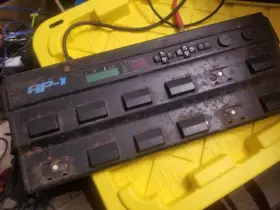 3721605 DIGITECH Guitar Effects Processor