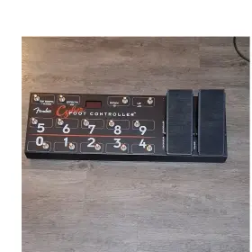 PR-466 FENDER Cyber Controller Digital Effects Pedal