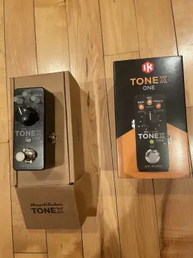 IK000199 IK MULTIMEDIA Tonex Oneand Distortion Modeler Amp