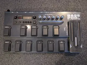 21-34-0049 LINE 6 Bass Xt Digital Effects Processor Guitar