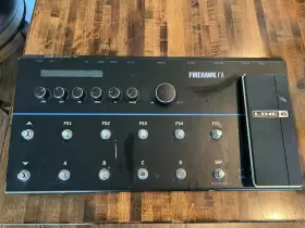 990602105 LINE 6 Firehawk Fx Guitar Effect Pedal