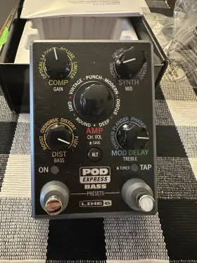 PODXPBASSD1 LINE 6 Bass Digital Effects Processor Pedal