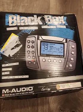 612391460204 M-AUDIO Box Guitar Effects Recording Pedal Board #2