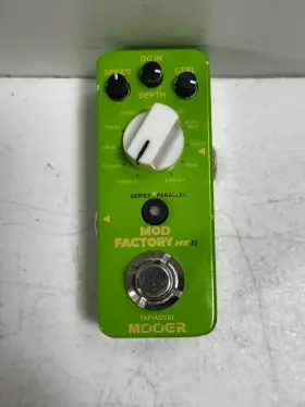 943206792536 MOOER Mod Mkii Modulation Effect Pedal