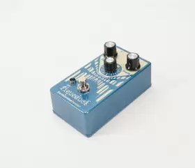 EQDAQUEV1USA EARTHQUAKER Devices Aqueduct Vibrato Guitar #2