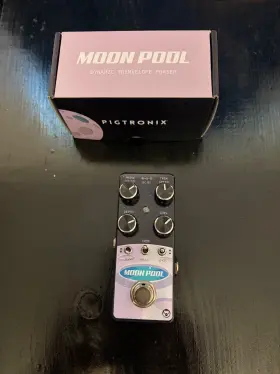 Moonpoolmicro PIGTRONIX Moon Pool Tremvelope Guitar Phaser