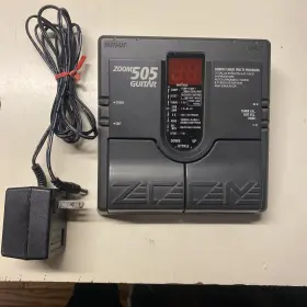 505GUITAR ZOOM Guitar Effects Pedal Functional Power Cord