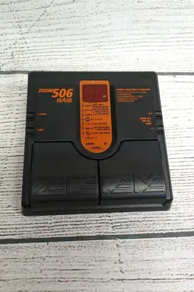 506-BASS ZOOM Effects Processor Guitar Keyboard Pedal