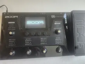 515260023578 ZOOM Guitar Effects Pedal