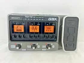 884354010874 ZOOM Guitar Effect Pedal