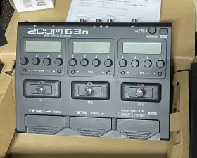 884354017101 ZOOM Processor Electric Guitar Box